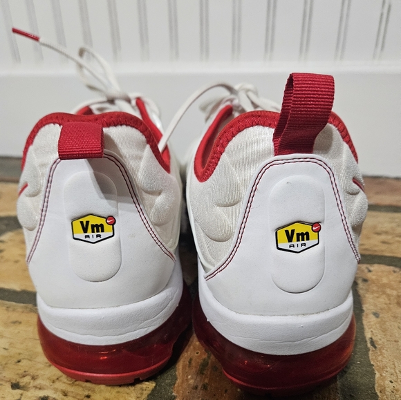 Nike Air Vapor Max Plus Men's Sneakers Size 13 - Picture 4 of 9